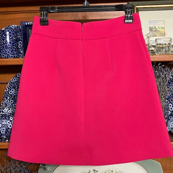 Kate Spade Bright Pink Skirt in Size 2. - Picture 4 of 8